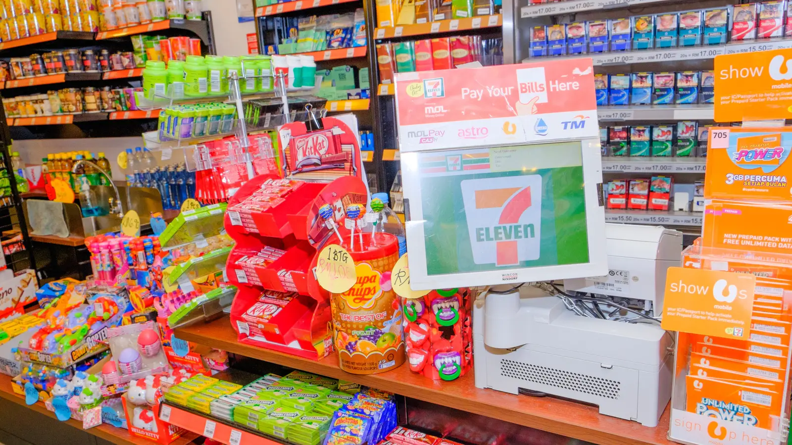 7-Eleven's 7-Select Ice Cream Sparks Flavor Debate Among Shoppers