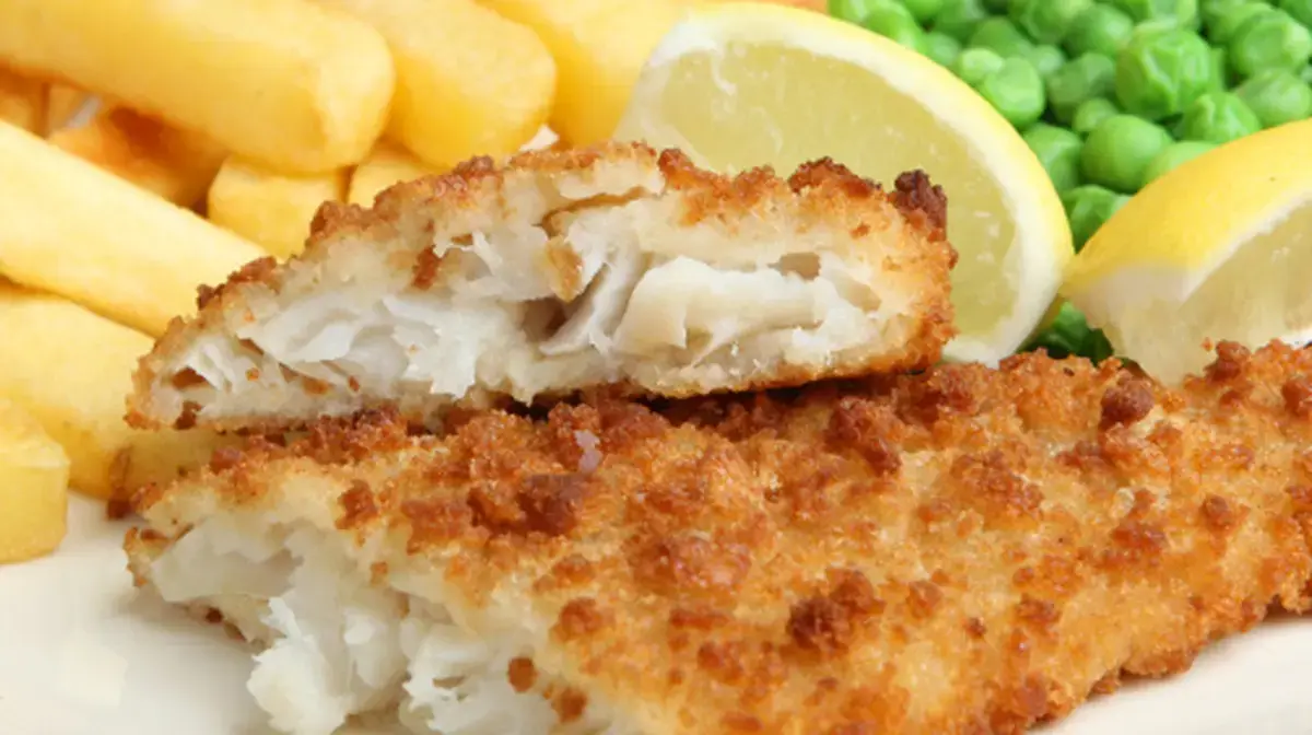 A Classic Restaurant Chain Offers Exceptional Value for Friday Fish Fry Lovers
