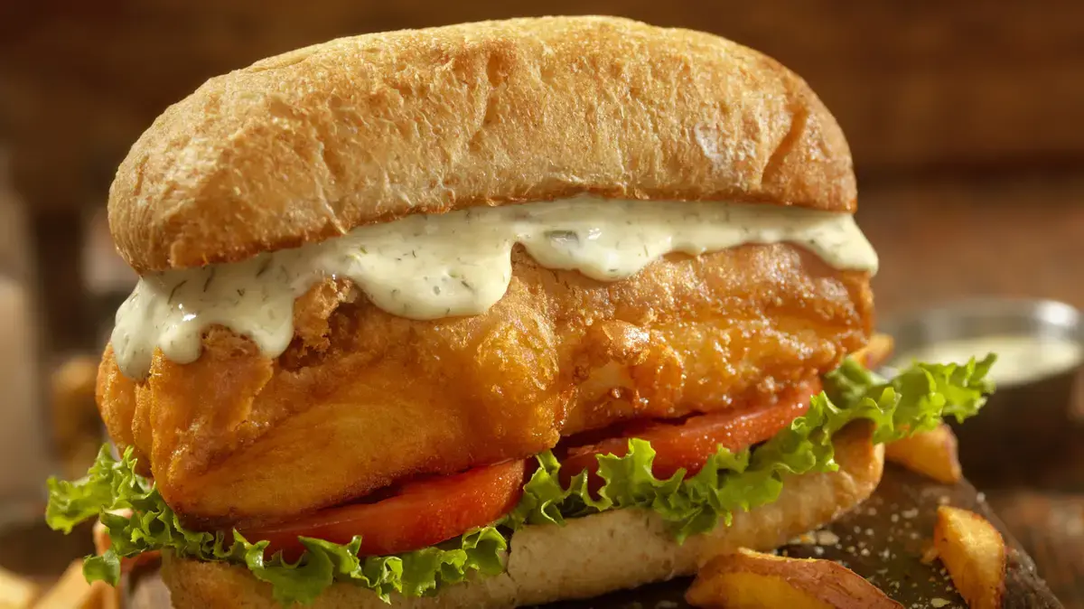 Achieving Restaurant-Style Crispiness in Fried Fish Sandwiches