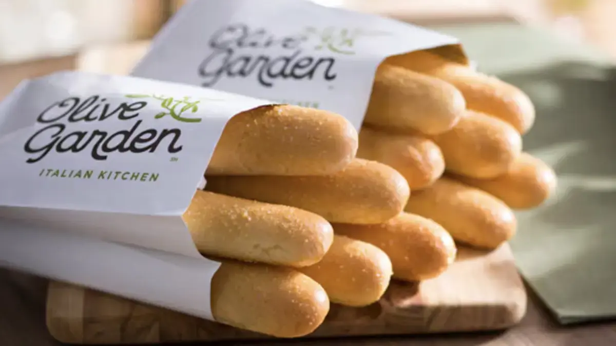 Another Italian Chain Claims Best Breadsticks, Not Olive Garden