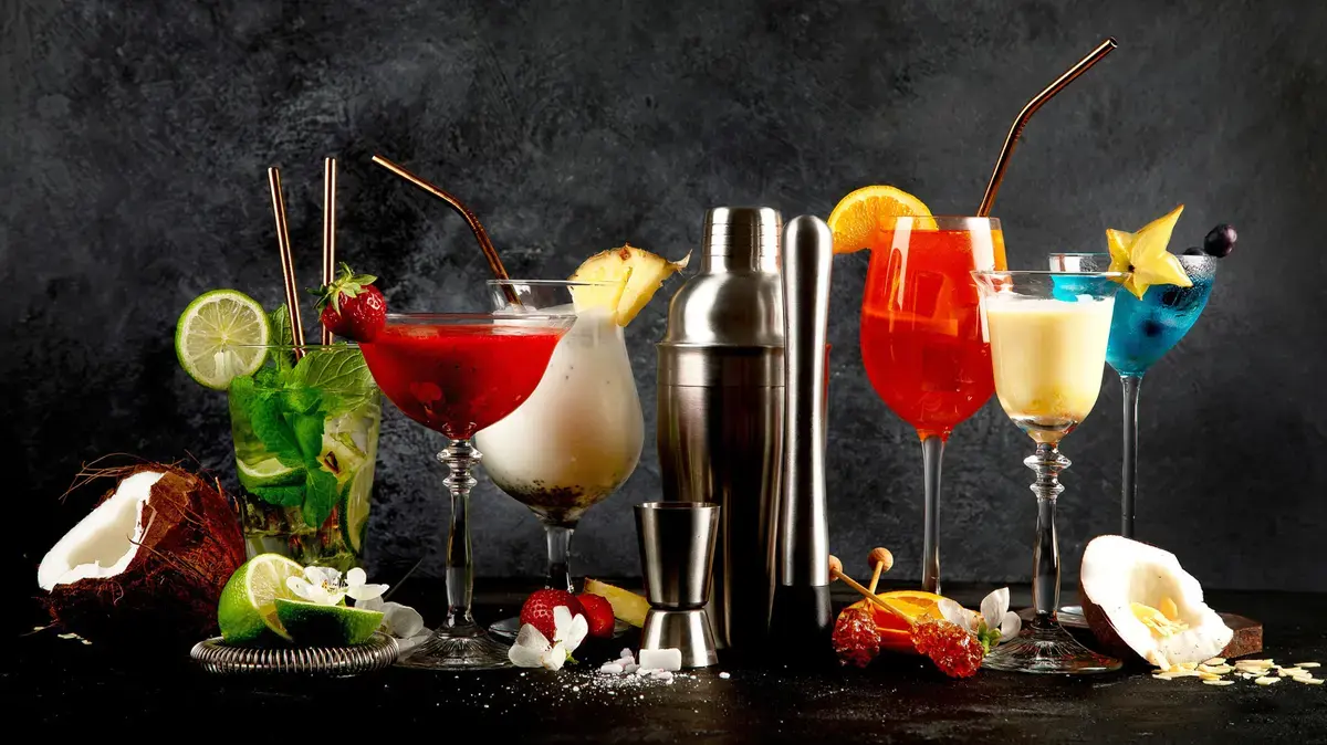 Baby Boomers' Timeless Cocktail Favourites