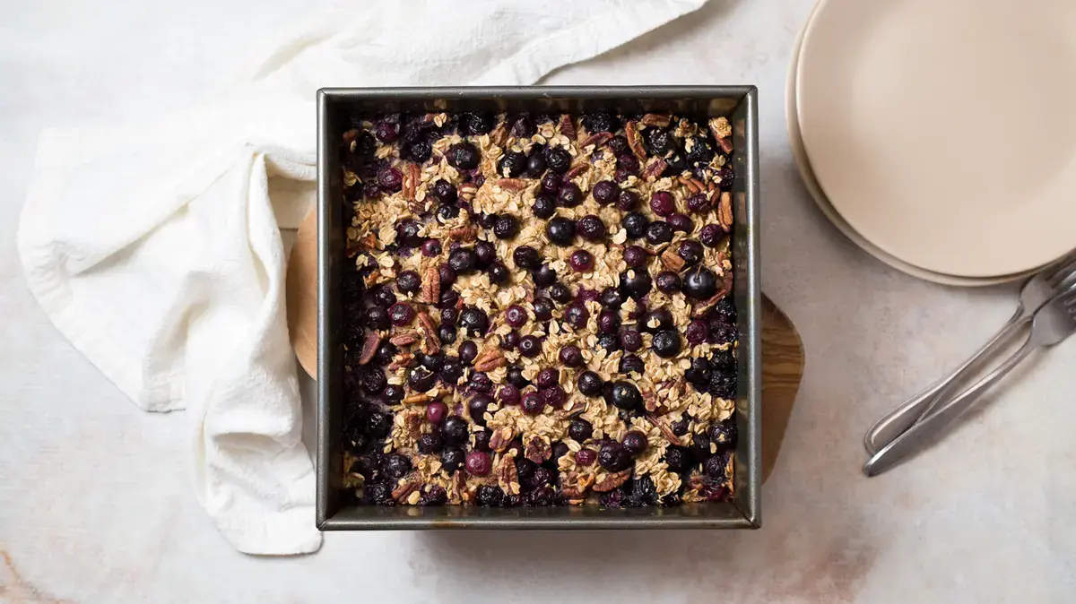 Blueberry Baked Oatmeal: A Versatile Breakfast Solution