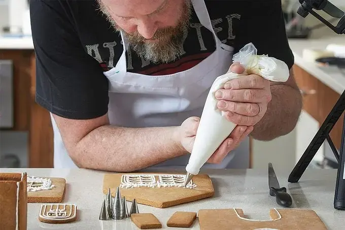 Crafting a Gingerbread Masterpiece: A Festive Tradition