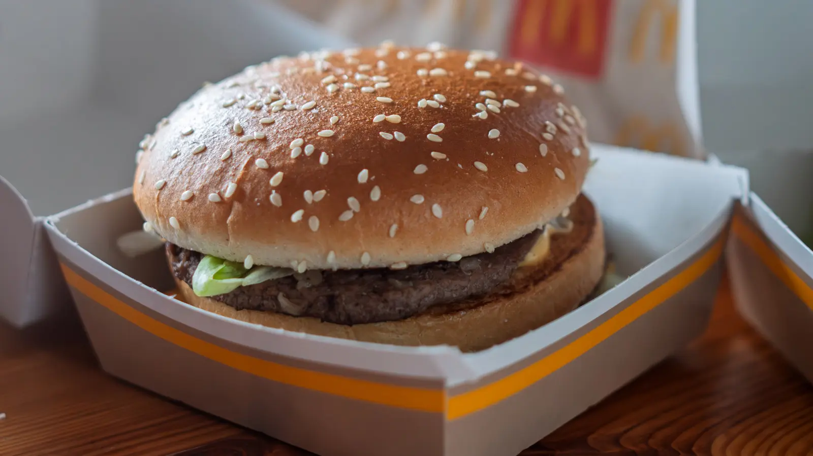 A Few Simple Tweaks Can Make Your McDonald’s Hamburger Taste Like the 1955 Original