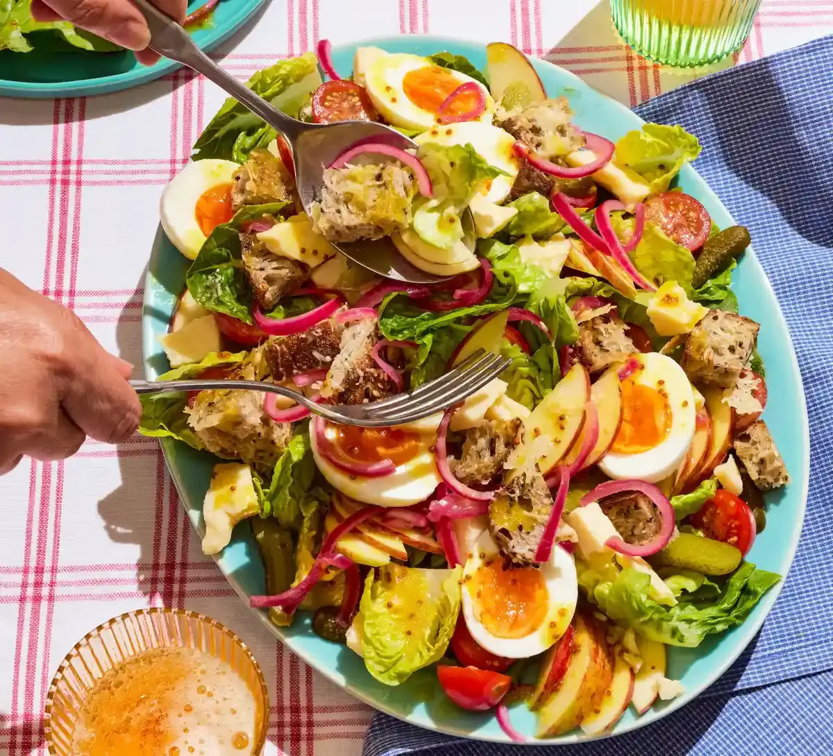 Effortless Summer Salads for Sweltering Evenings