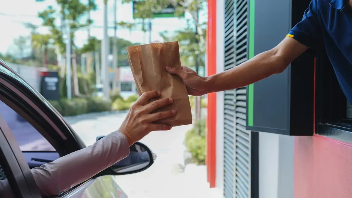Grocery Hot Bars Provide Cheap, Flavorful Fast‑Food Alternative