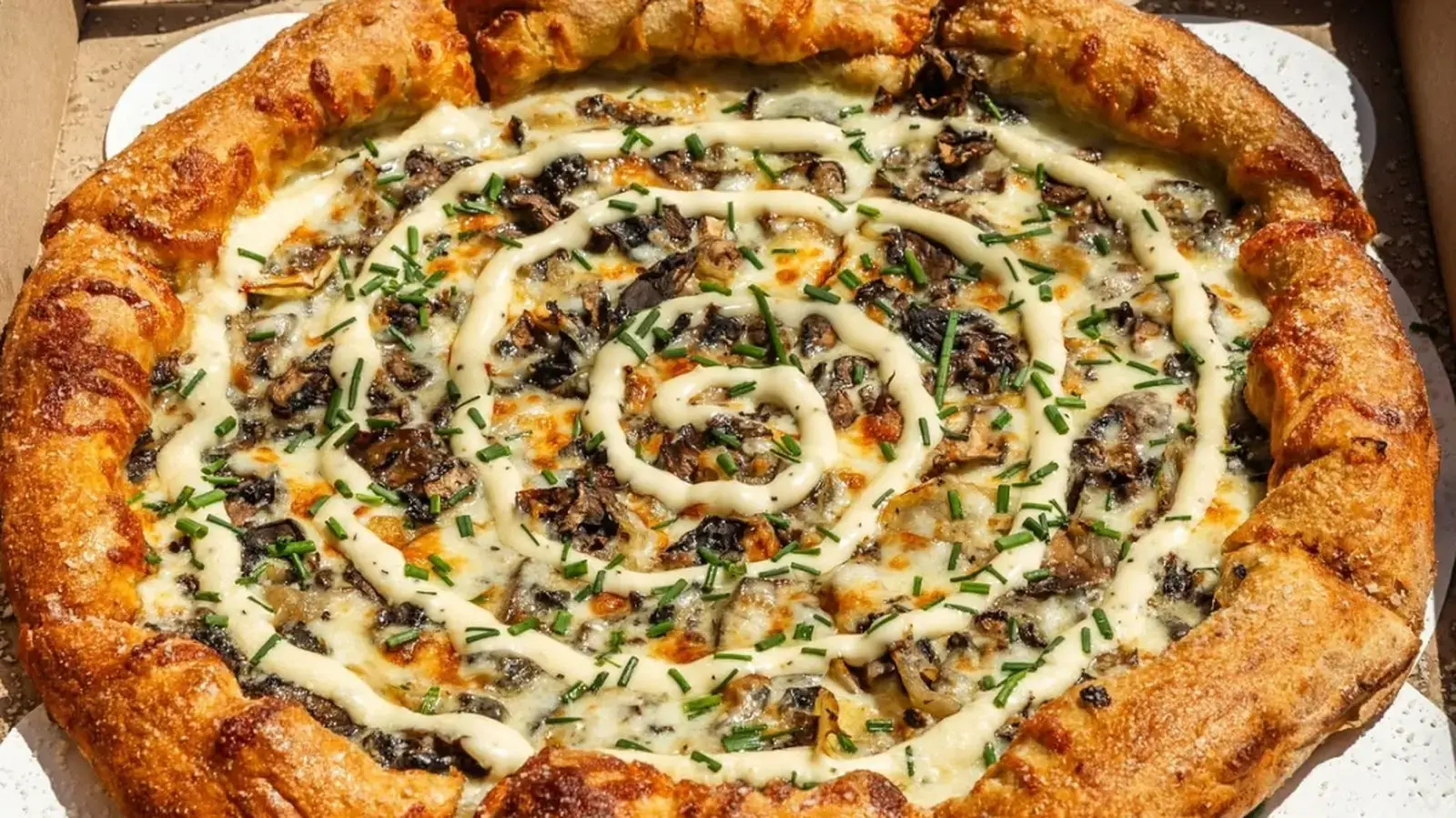 Mellow Mushroom: Atlanta’s Long-Standing Pizza Chain Keeps Tossing Fresh Pies Since 1974
