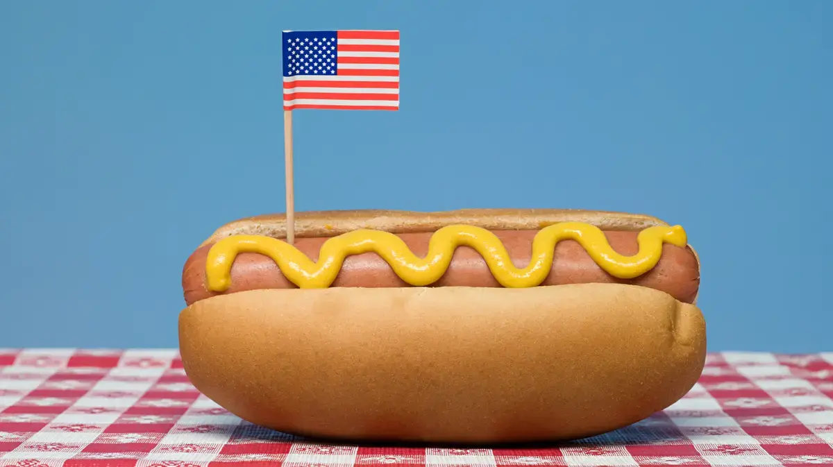 New Jersey Hot Dog Joint Wins Alton Brown's Seal of Approval