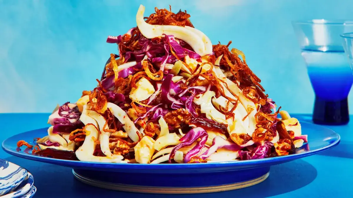 New Salad Recipe Combines Crunch with Sweetness