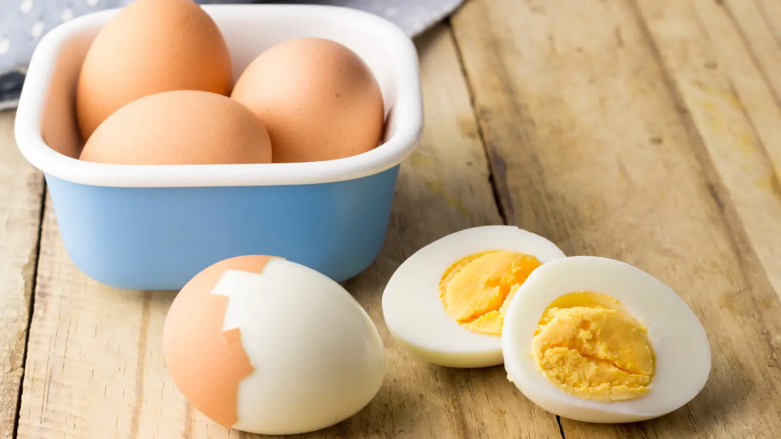 Crispy Cheese Upgrade Transforms Simple Hard-Boiled Eggs Into Gourmet Breakfast