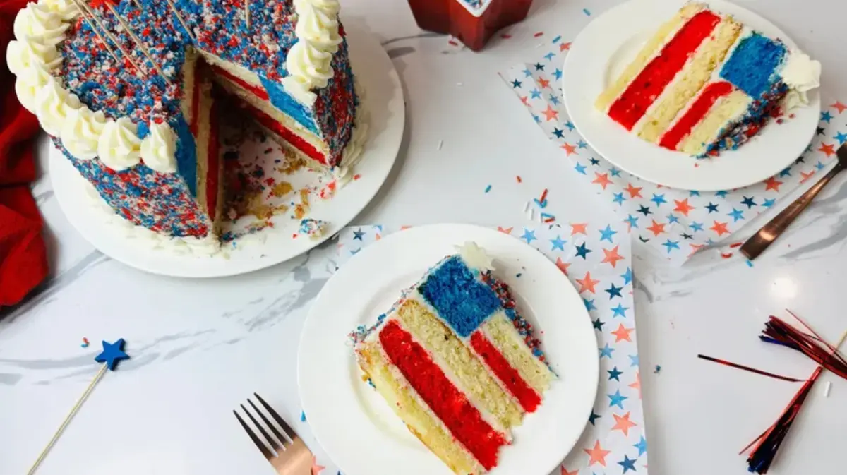 Patriotic Cake: A Fourth of July Treat
