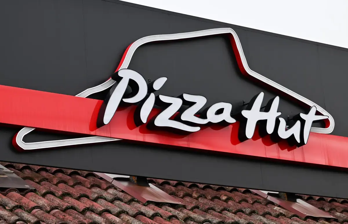 Pizza Hut Restaurants Close Across the Nation