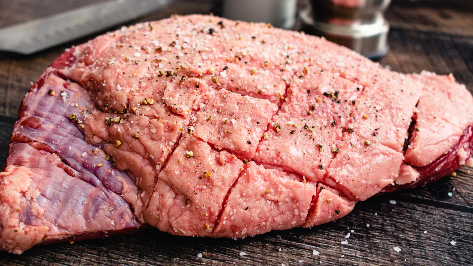Does Scoring Steak Lead To A Better Crust?