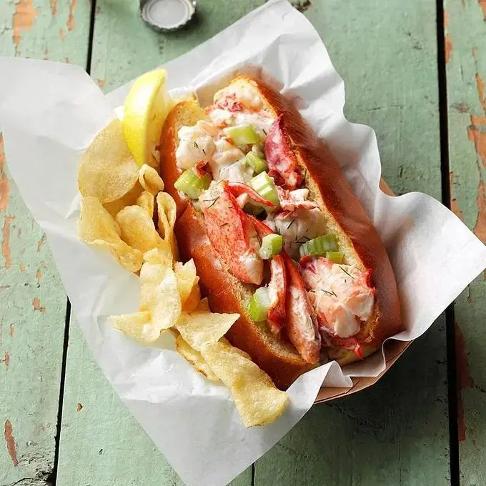 The Distinctive Features of Maine and Connecticut Lobster Rolls