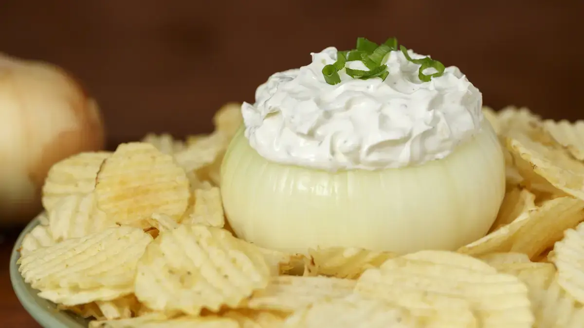 The Iconic Dip That Captured the Spirit of 1960s Gatherings