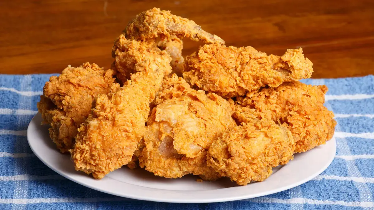 The Secret Behind America’s Top-Rated Fried Chicken