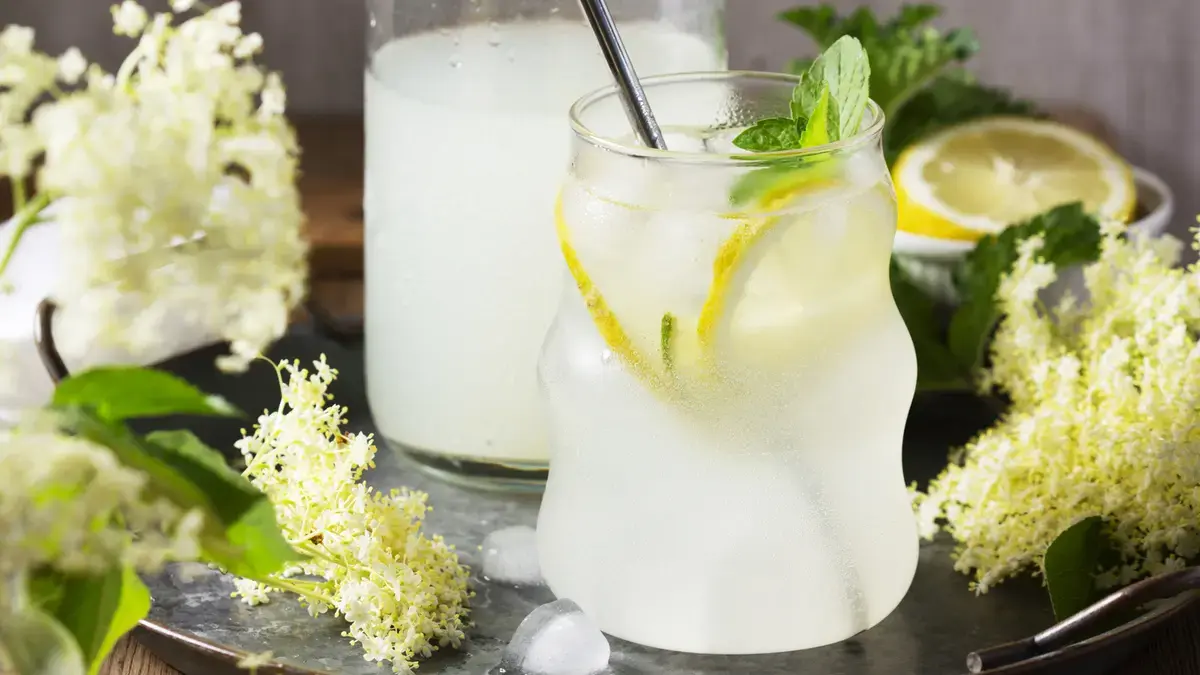 The Ultimate Fizzy Summer Cooler Hits Trader Joe's Shelves