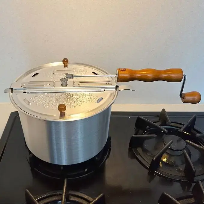 The Ultimate Stovetop Popcorn Maker for Daily Snackers
