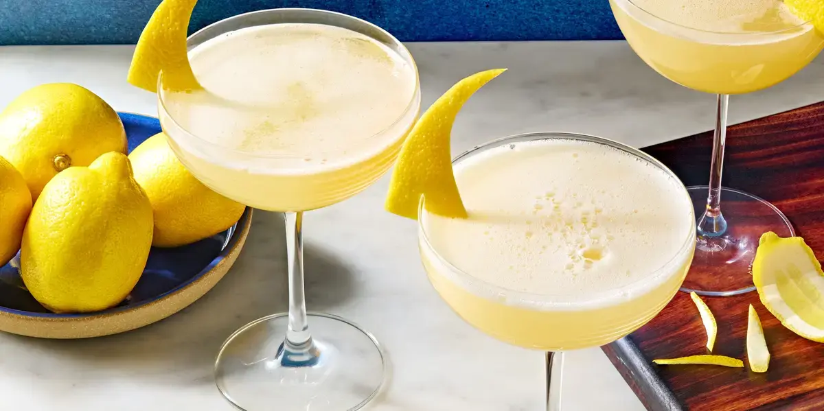 The Yacht Club Cocktail: A Refreshing Maritime Classic