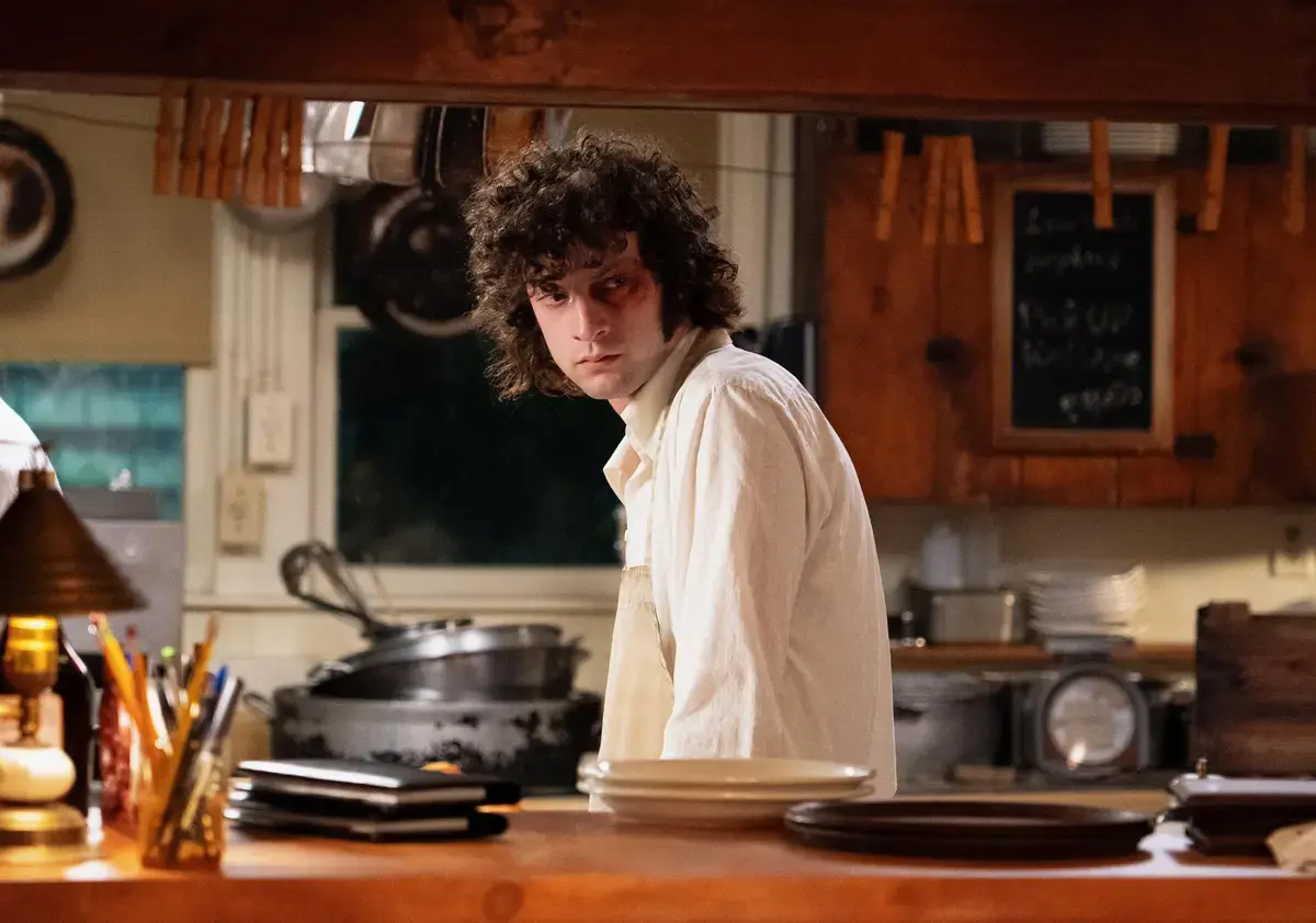 Tony’s Unvarnished Portrait of Anthony Bourdain Finds Power in Discomfort