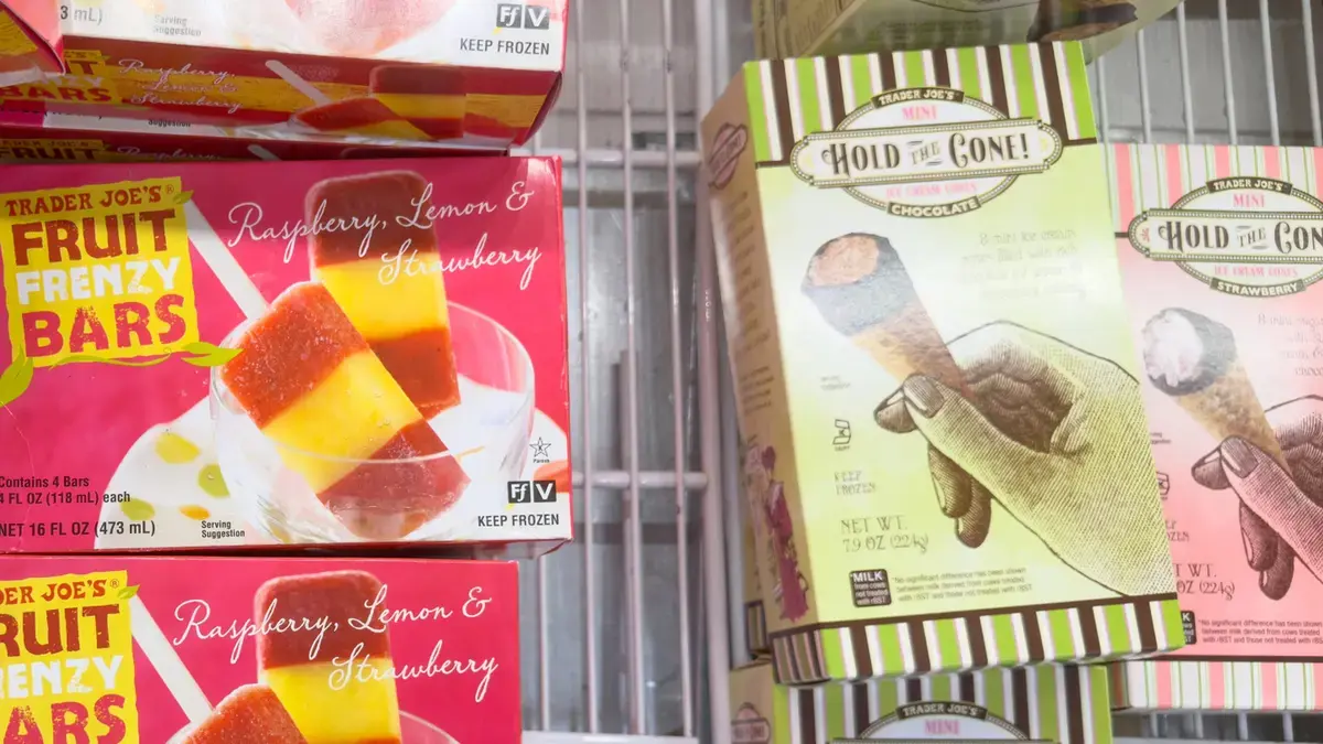 Trader Joe's Frozen Treat Splits Dessert Fans