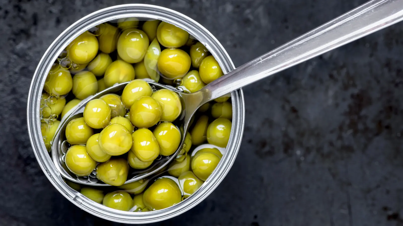 Turn Canned Peas Into A Creamy Southern Side Dish With A Few Fridge And Pantry Staples