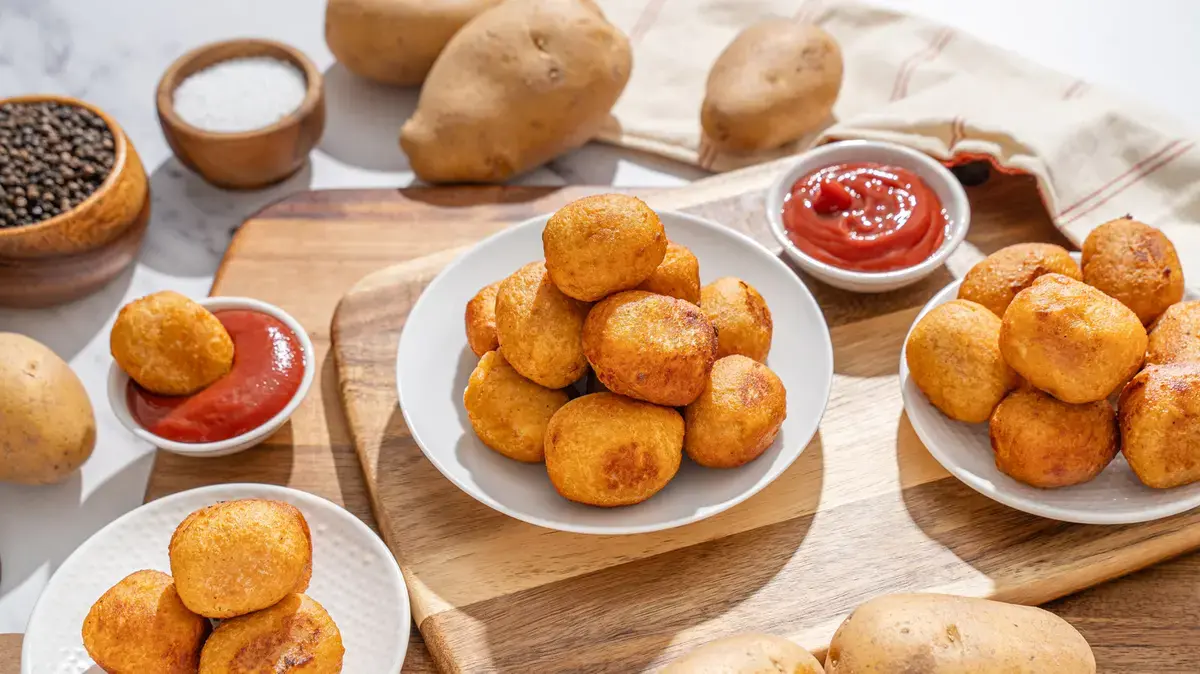 Turn Frozen Tater Tots Into a Full Meal With This Simple Canned Upgrade