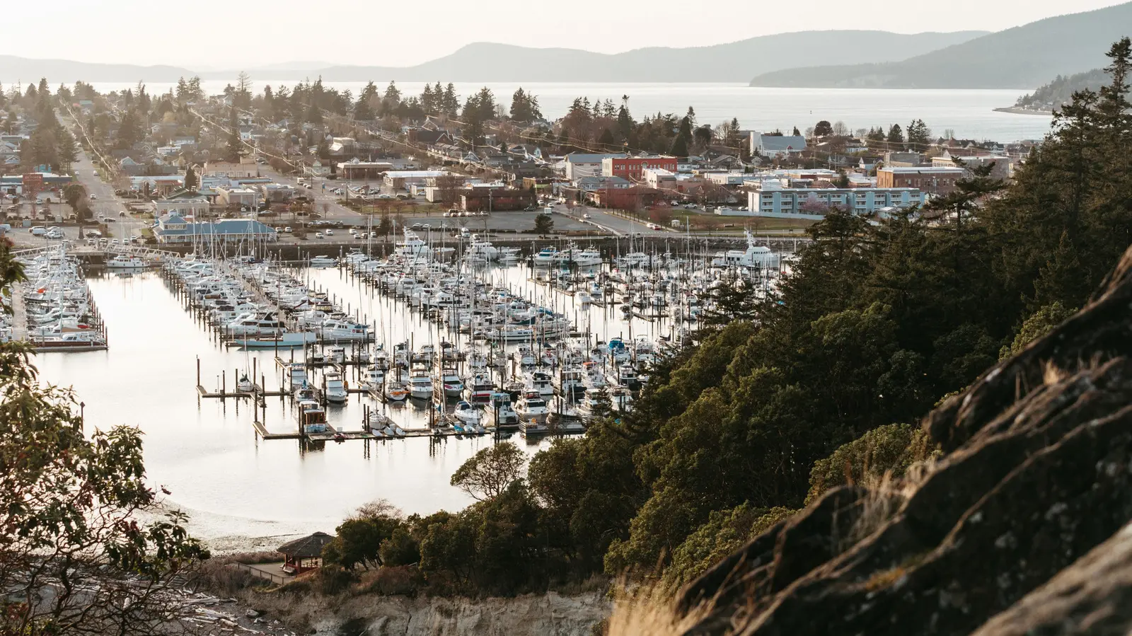 13 Pacific Coast Small Towns Serving Extraordinary Food