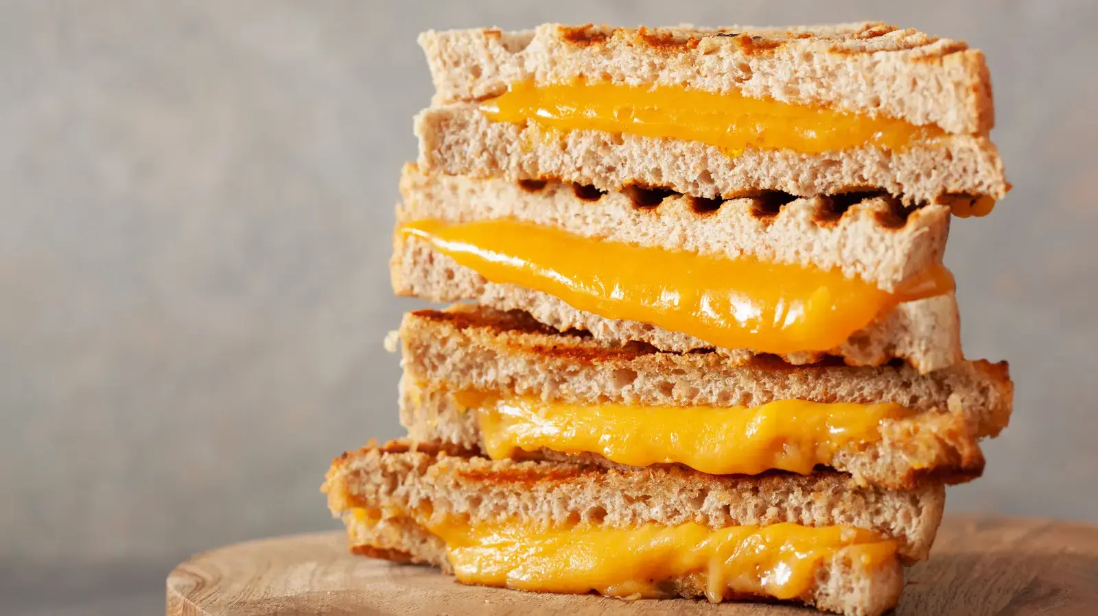 15 Best Dipping Sauces for Grilled Cheese