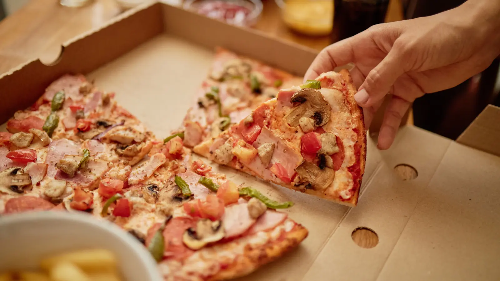 5 Takeout Pizzas You Shouldn't Waste Money On In 2026
