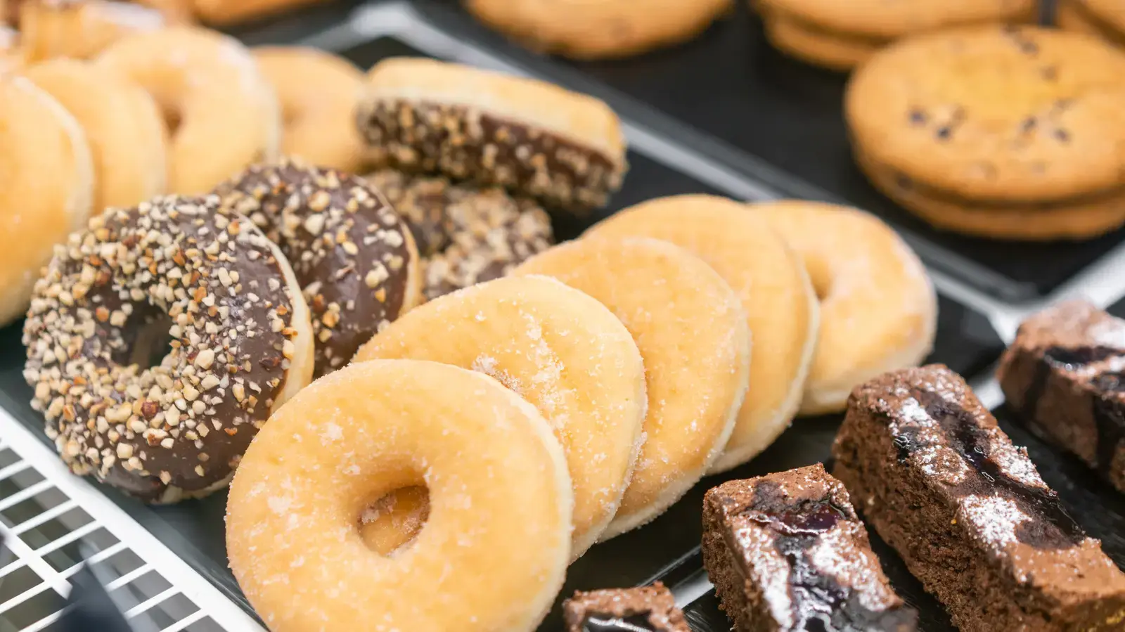 7-Eleven's Best Bakery Item Proves Nothing Outshines The Classics