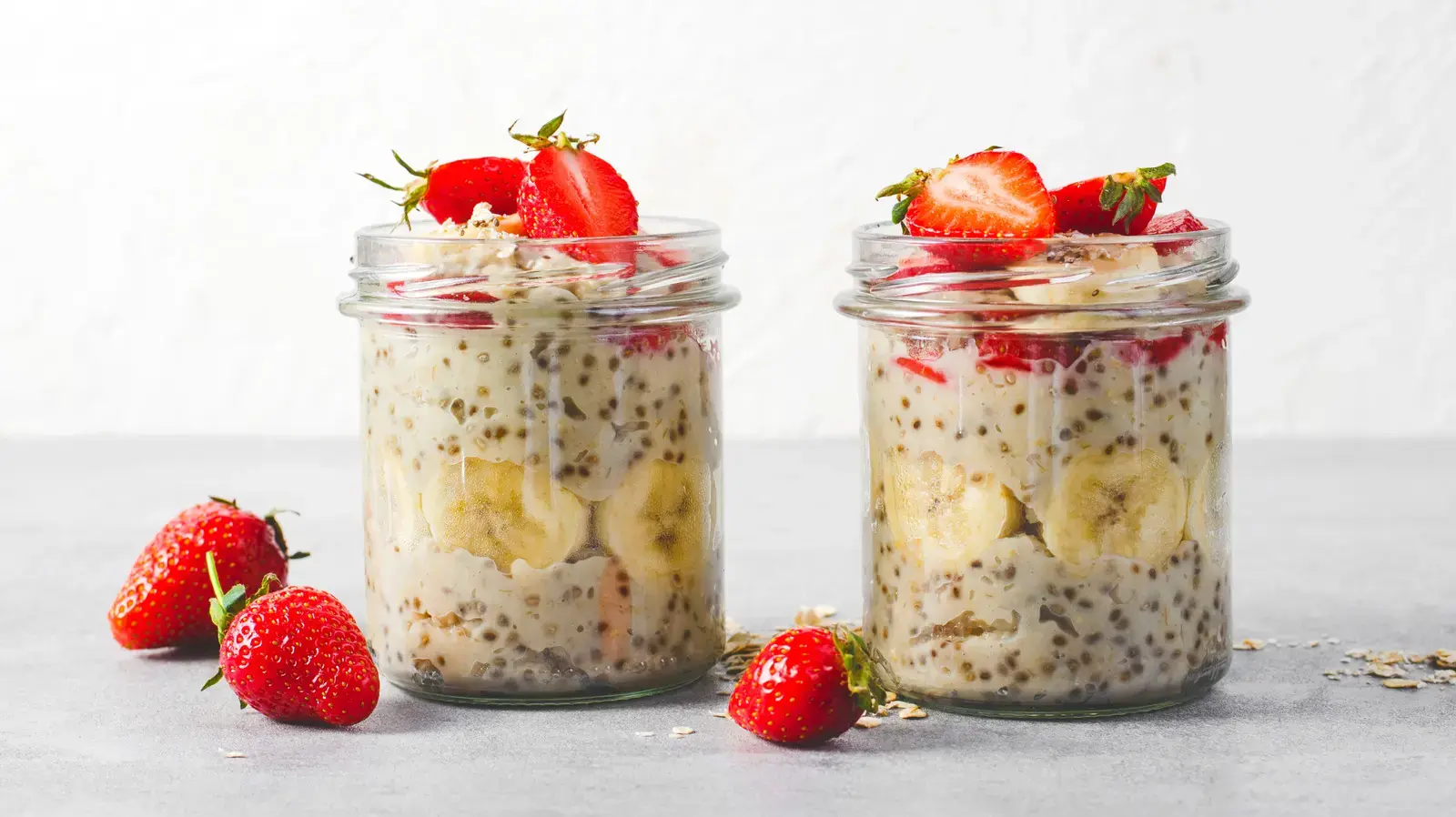 All You Need Are Cornflakes For An Instant Twist On Overnight Oats