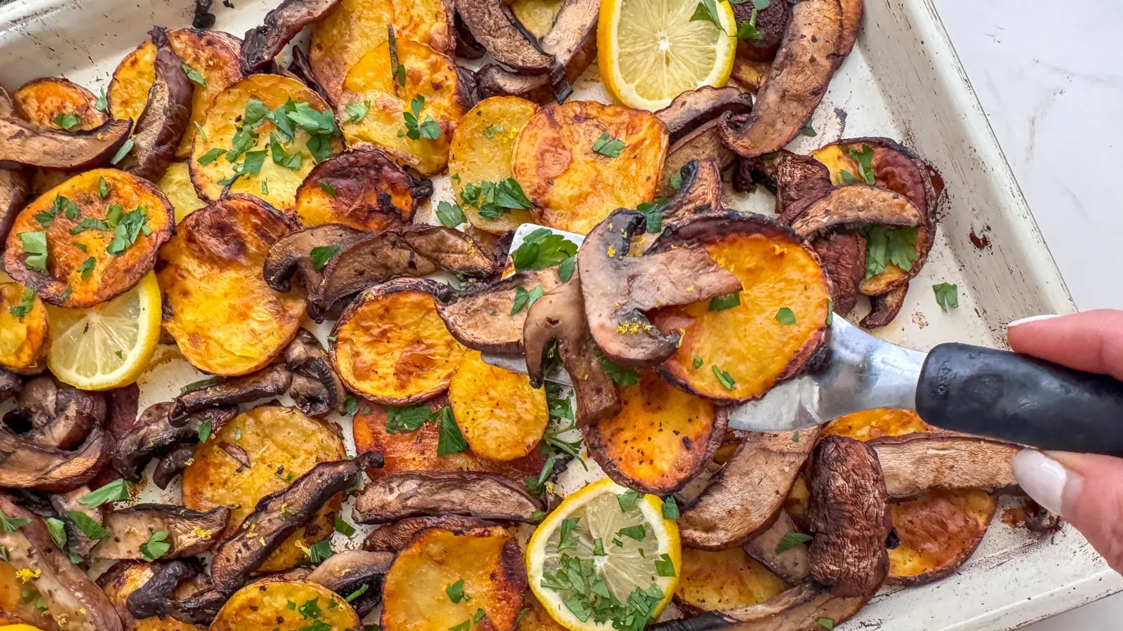 Creamy Mushroom and Potato Bake Redefines Comfort Food
