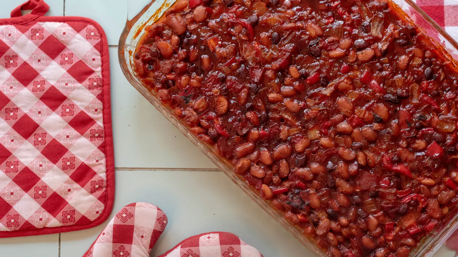 Unconventional Fruit Boosts Canned Baked Beans' Flavor