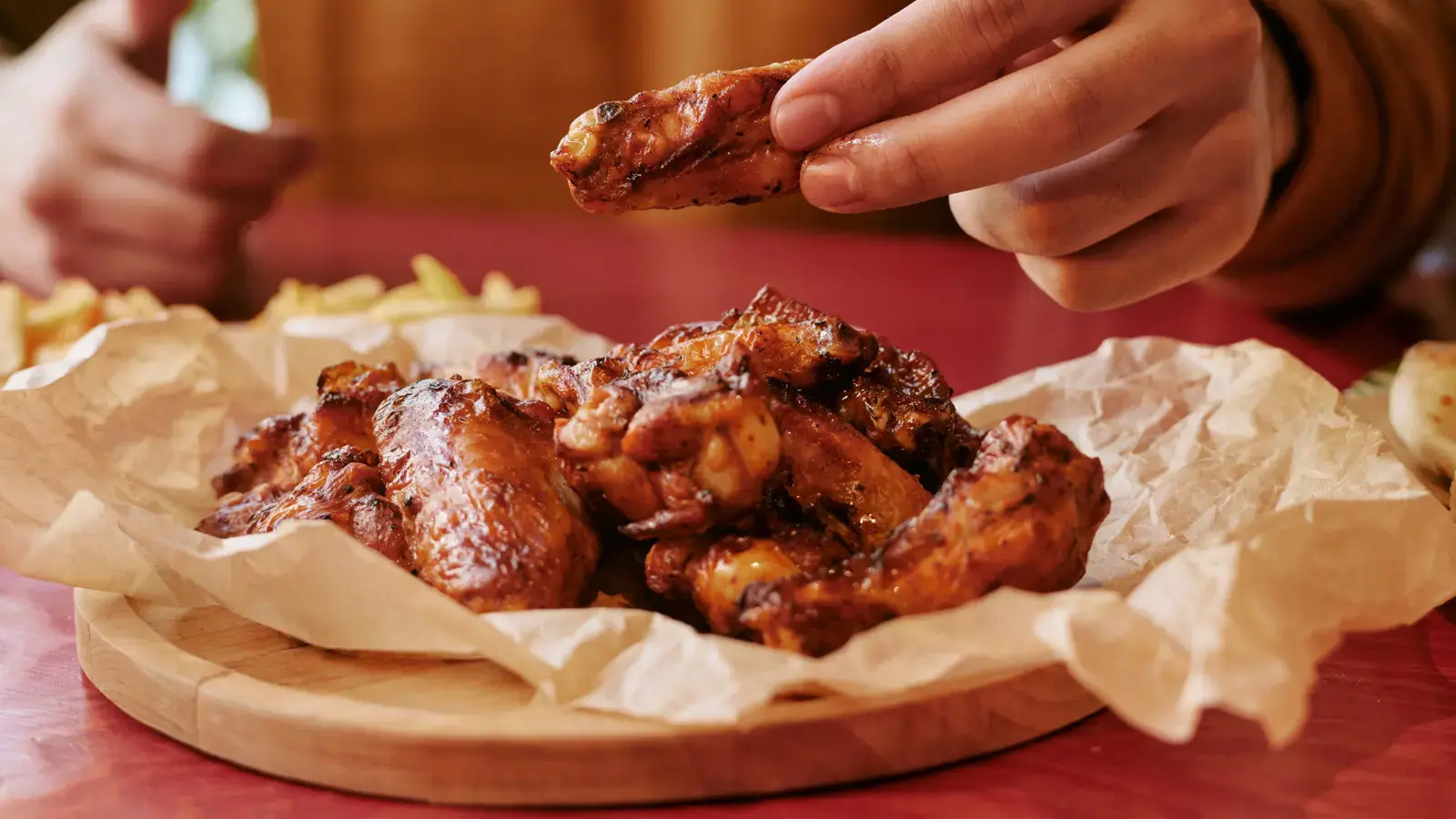How to Get the Tastiest Wings at Papa John’s