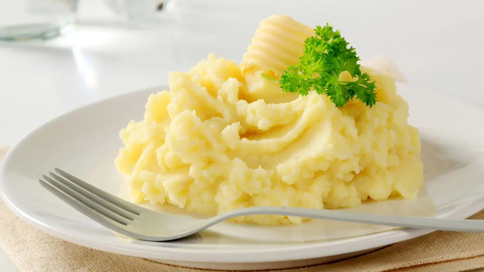 Just Add This To Mashed Potatoes For An Instant Fall Upgrade