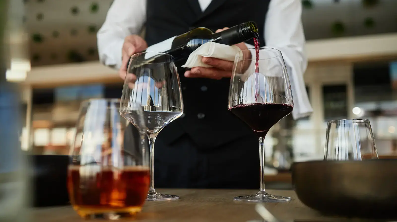 Key Wine Pairing Rule to Elevate Your Restaurant Experience
