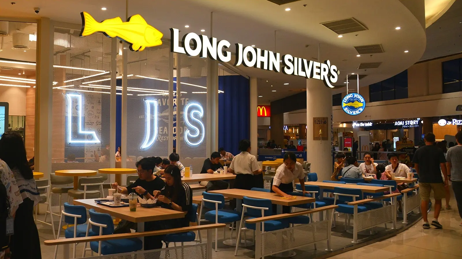 Long John Silver's Faces Customer Criticism Over Food Quality and Service Issues