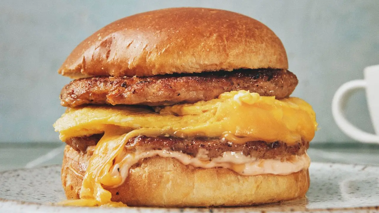 High-Protein Mornings Move Beyond Bars and Bites