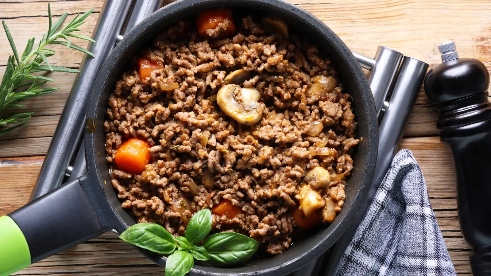 Mushroom and Ground Beef Skillet Recipe Delivers Quick, Flavorful Dinner