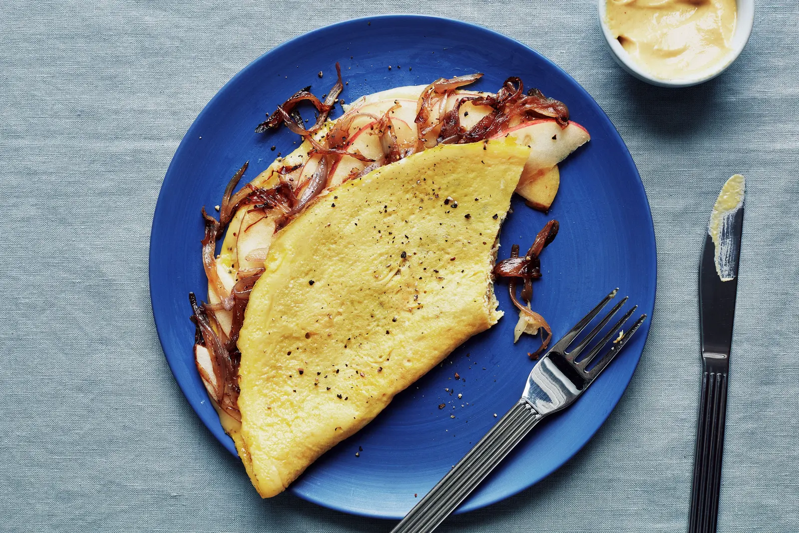 Cheesy Apple Omelet Brings Diner Comfort to Dinner Tables