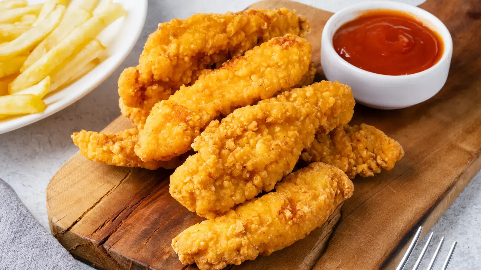 One 1960s Boxed Ingredient Makes Chicken Tenders Instantly Better