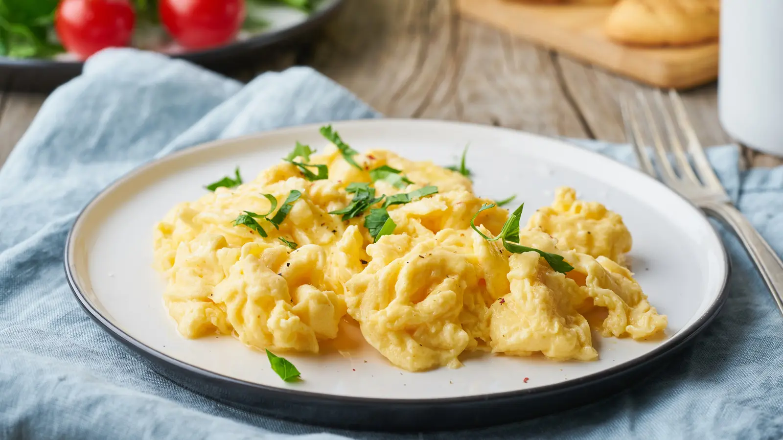 Trader Joe's Creamy Spinach Pesto Transforms Basic Scrambled Eggs Into Restaurant-Quality Morning Meal