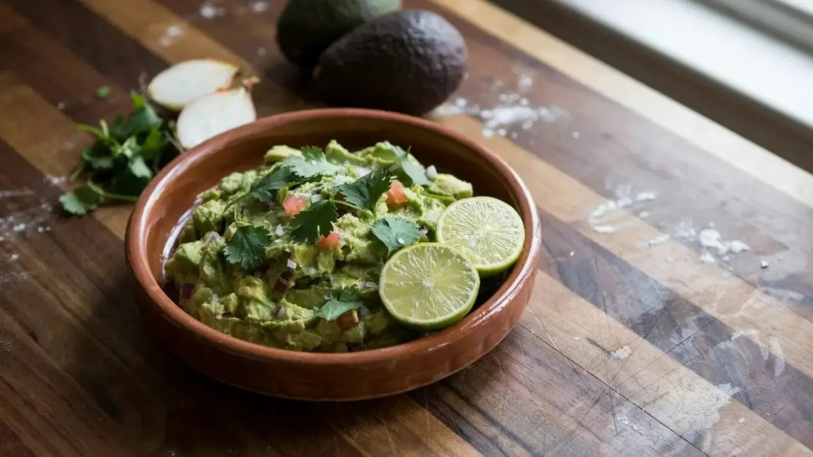 Perfect Guacamole: Chef Secrets for a Creamy, Balanced Dip