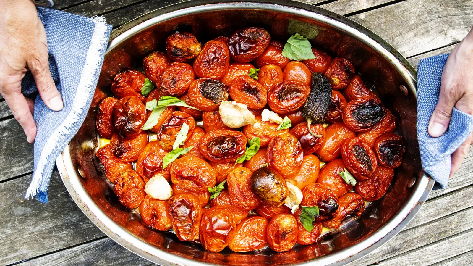 Perfect Roasted Tomatoes: Low and Slow for Jammy Intensity