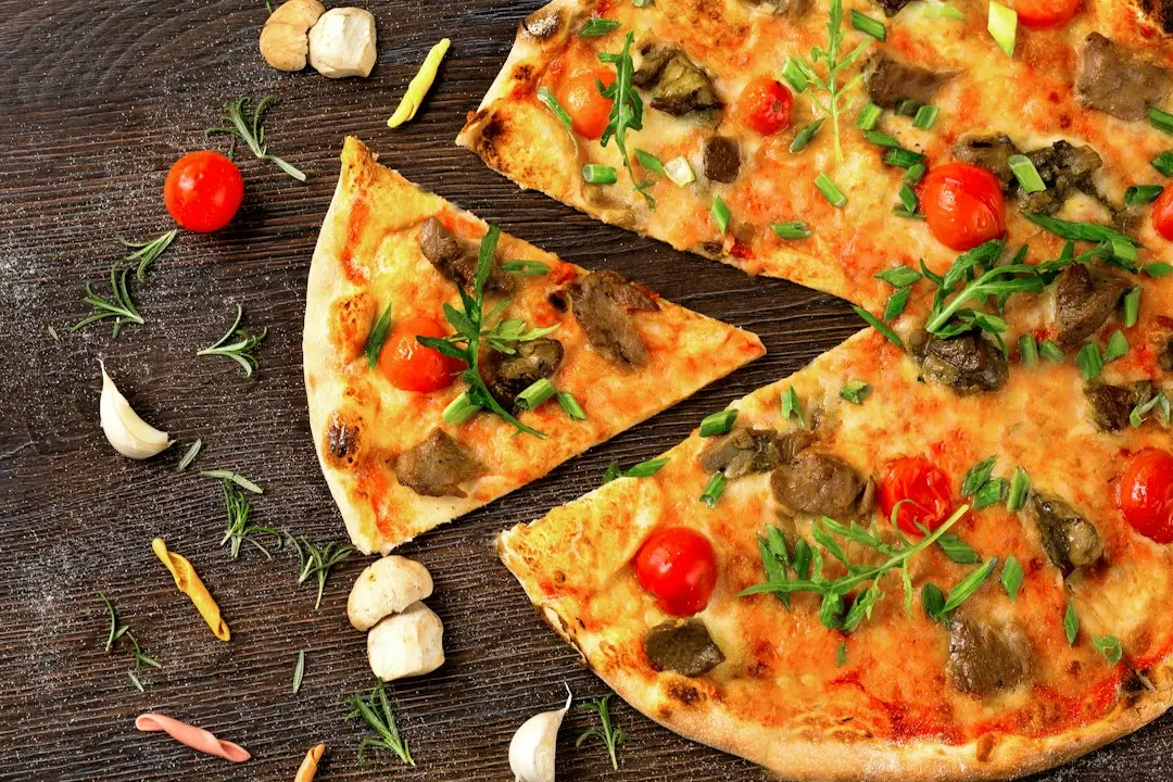 Leftover Turkey Pizza Turns Holiday Surplus Into a Quick Dinner