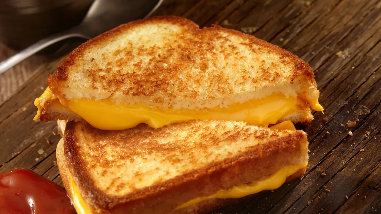 Mix These 2 Condiments To Make Basic Grilled Cheese Taste Gourmet