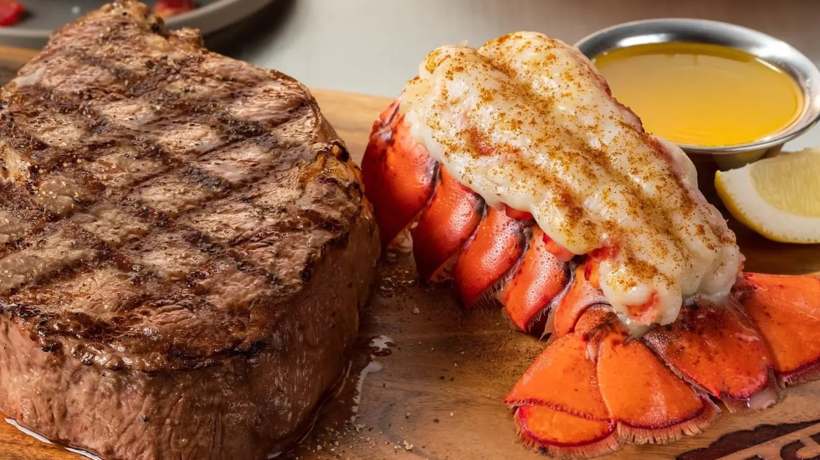 Seafood Fans Find a Hidden Gem in a Familiar Name