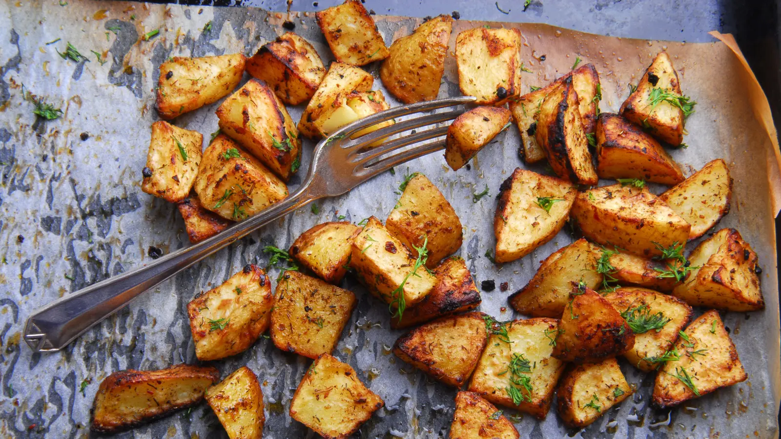 Skip The Butter: This Secret Fat Makes Roasted Potatoes Taste Better