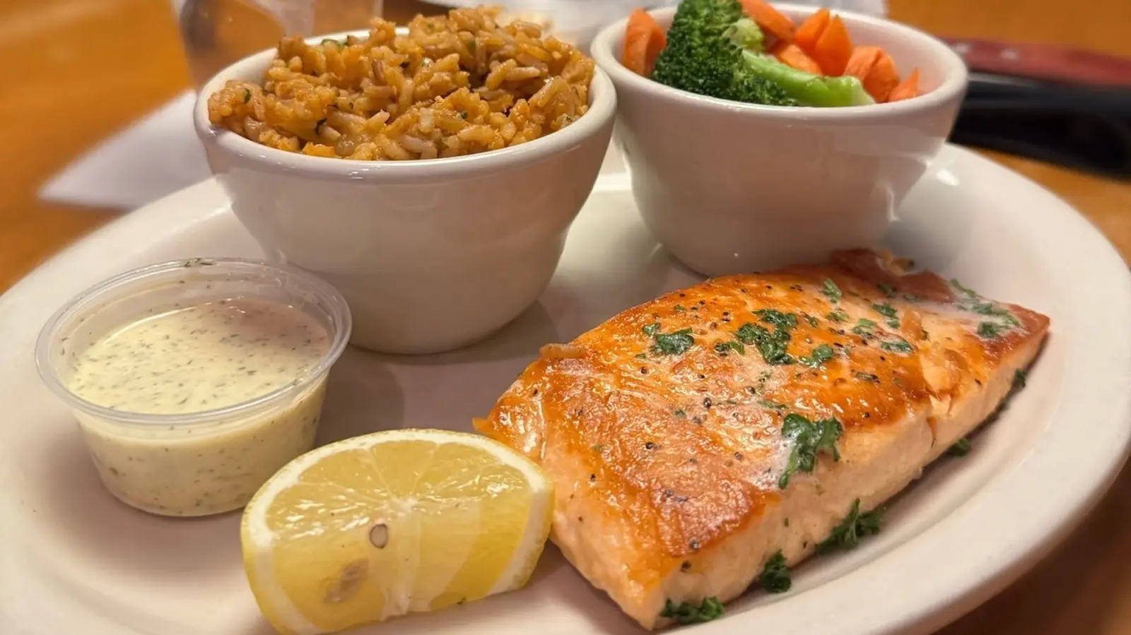 Seafood Takes the Lead at Texas Roadhouse, Outshining LongHorn and Outback